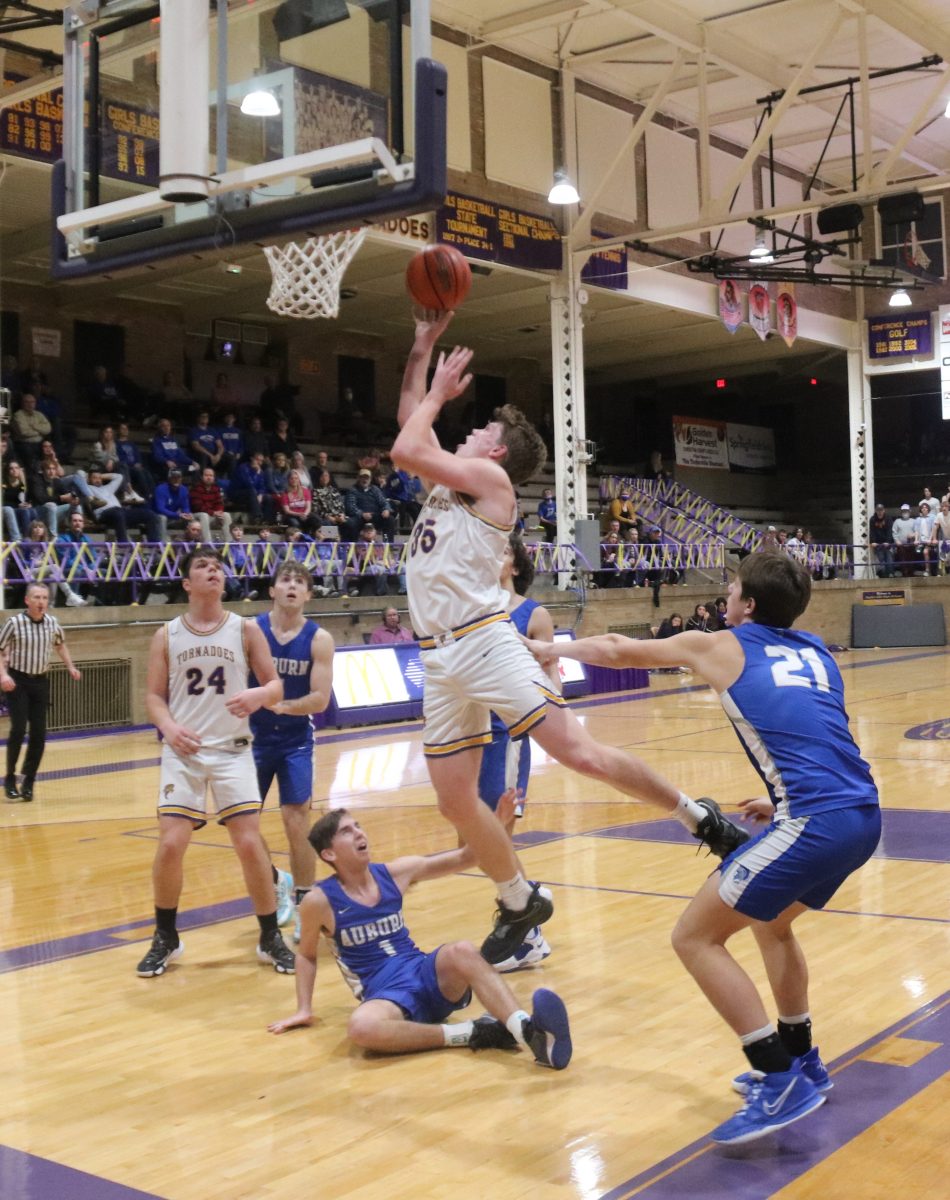 Taylorville Tornado Seniors shine on Tuesday Night The BreezeCourier